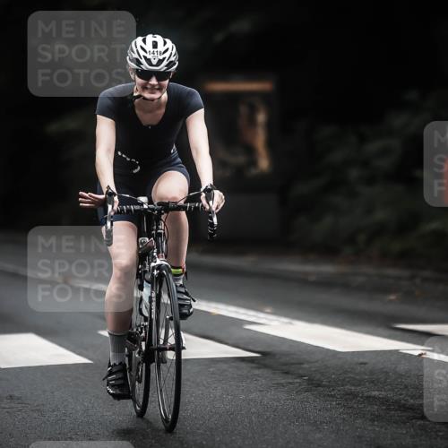 13.09.2026 - Stadtparktriathlon H.Heesch http://msf.ph/oto/10322268 13.09.2026 13:08:01 Radfahren 1303, 1400, 1418 meine-sportfotos.de