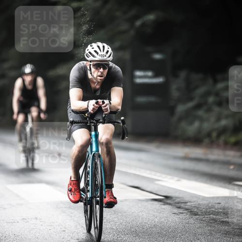 13.09.2026 - Stadtparktriathlon H.Heesch http://msf.ph/oto/10322270 13.09.2026 11:59:08 Radfahren 878, 903, 911, 955, 998, 1007, 1024 meine-sportfotos.de