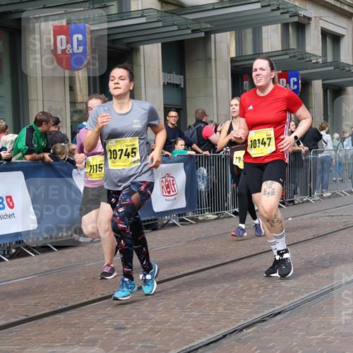13.09.2026 - 21. swb-Marathon Bremen Strokosch-Dieckow http://msf.ph/oto/10322276 13.09.2026 10:59:26 Ziel 10147, 10236, 10355, 10669, 10691, 10745, 10928, 10929, 11054, 11056, 11089, 11194, 11207, 11419, 11427, 11501, 11519, 11594, 11637, 11803, 11904, 12138, 12238, 12239, 12242, 12243, 12388, 12480, 12481, 12527, 10377, 10415, 10492, 10668, 10745, 10922, 11086, 11125, 11151, 11207, 11301, 11302, 11500, 11519, 11873, 11913, 12118, 12200, 12267, 12295, 12537, 12541 meine-sportfotos.de