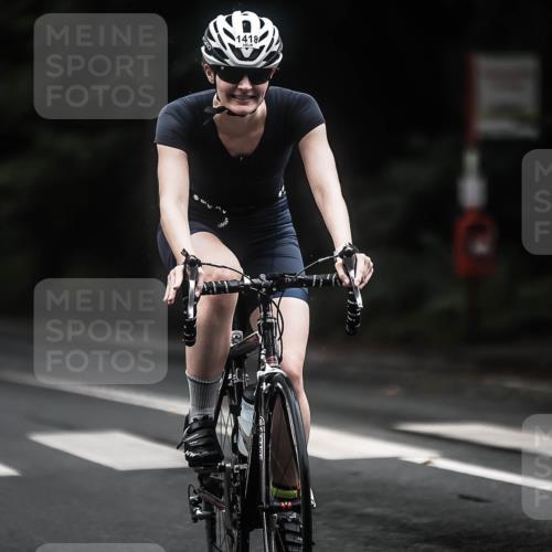 13.09.2026 - Stadtparktriathlon H.Heesch http://msf.ph/oto/10322287 13.09.2026 13:08:01 Radfahren 1303, 1400, 1418 meine-sportfotos.de