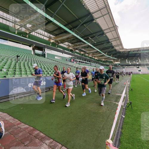 13.09.2026 - 21. swb-Marathon Bremen Michael Burmester http://msf.ph/oto/10322302 13.09.2026 13:23:23 Laufen im Stadion 137, 160, 182, 211, 324, 343, 434, 533, 571, 609, 708, 721, 739, 743, 892, 1157, 1178, 1259, 1273, 1331, 1597, 1598, 1657, 1669, 1691, 1746, 1788, 1883, 1944, 2213, 2252, 2286, 2290, 2433, 2445, 2465, 2475, 2495, 2503, 2504, 2526, 2619, 2632, 2660, 2685, 2711, 2768, 2936, 2964, 2968, 3252, 3282, 3288, 3289, 3292, 3312, 3347, 3351, 3364, 3395, 3423, 3447, 3505, 3530, 3559, 3682, 3727, 3770, 3784, 3819, 4020, 4054, 4231, 4406, 4407, 4431, 4466, 4467, 4584, 1506 meine-sportfotos.de