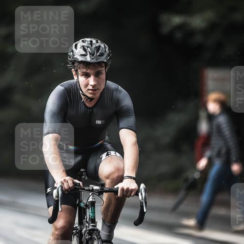 13.09.2026 - Stadtparktriathlon H.Heesch http://msf.ph/oto/10322319 13.09.2026 11:59:11 Radfahren 878, 911, 955, 998, 1024 meine-sportfotos.de