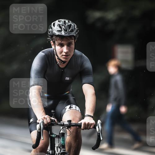13.09.2026 - Stadtparktriathlon H.Heesch http://msf.ph/oto/10322326 13.09.2026 11:59:11 Radfahren 878, 911, 955, 998, 1024 meine-sportfotos.de
