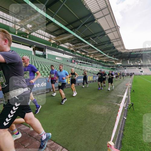 13.09.2026 - 21. swb-Marathon Bremen Michael Burmester http://msf.ph/oto/10322339 13.09.2026 13:23:25 Laufen im Stadion 137, 160, 182, 211, 324, 343, 434, 533, 571, 609, 708, 721, 739, 743, 892, 1157, 1178, 1259, 1273, 1331, 1471, 1597, 1598, 1657, 1669, 1691, 1746, 1788, 1883, 1944, 2213, 2252, 2286, 2290, 2433, 2445, 2465, 2475, 2495, 2503, 2504, 2526, 2619, 2632, 2660, 2685, 2711, 2768, 2776, 2936, 2964, 2968, 3252, 3282, 3288, 3289, 3292, 3312, 3347, 3351, 3364, 3395, 3423, 3447, 3505, 3530, 3559, 3682, 3727, 3770, 3784, 3819, 4020, 4054, 4231, 4406, 4407, 4431, 4466, 4467, 4584, 1506 meine-sportfotos.de