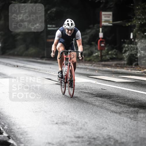 13.09.2026 - Stadtparktriathlon H.Heesch http://msf.ph/oto/10322344 13.09.2026 11:59:28 Radfahren 830, 902, 957, 1035, 1066 meine-sportfotos.de