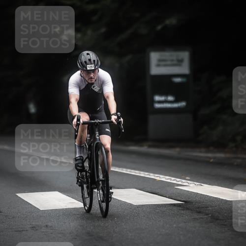 13.09.2026 - Stadtparktriathlon H.Heesch http://msf.ph/oto/10322355 13.09.2026 13:08:11 Radfahren 1228, 1282, 1285, 1307, 1422 meine-sportfotos.de