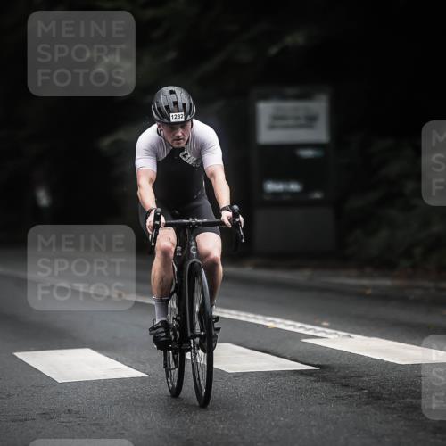 13.09.2026 - Stadtparktriathlon H.Heesch http://msf.ph/oto/10322357 13.09.2026 13:08:11 Radfahren 1228, 1282, 1285, 1307, 1422 meine-sportfotos.de