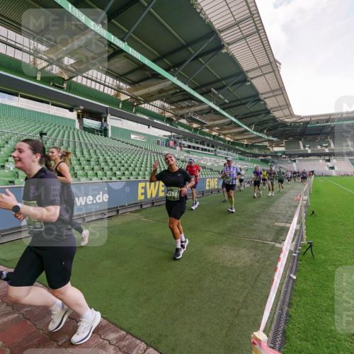 13.09.2026 - 21. swb-Marathon Bremen Michael Burmester http://msf.ph/oto/10322359 13.09.2026 13:23:28 Laufen im Stadion 137, 160, 182, 211, 324, 343, 434, 533, 571, 609, 708, 721, 739, 743, 892, 1157, 1178, 1259, 1273, 1331, 1471, 1597, 1598, 1657, 1669, 1691, 1746, 1788, 1883, 1944, 2213, 2252, 2286, 2290, 2433, 2445, 2465, 2475, 2495, 2503, 2504, 2526, 2571, 2619, 2632, 2685, 2711, 2768, 2776, 2936, 2968, 3252, 3282, 3288, 3289, 3292, 3312, 3347, 3351, 3364, 3395, 3423, 3447, 3505, 3530, 3559, 3682, 3727, 3770, 3784, 3819, 4020, 4054, 4231, 4406, 4407, 4431, 4466, 4467, 4584, 1506 meine-sportfotos.de