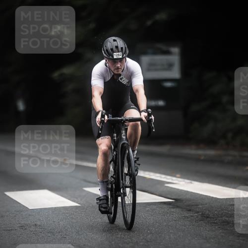13.09.2026 - Stadtparktriathlon H.Heesch http://msf.ph/oto/10322361 13.09.2026 13:08:11 Radfahren 1228, 1282, 1285, 1307, 1422 meine-sportfotos.de