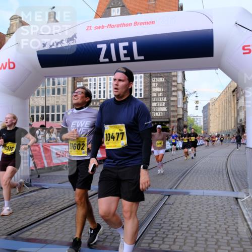 13.09.2026 - 21. swb-Marathon Bremen Tim E. http://msf.ph/oto/10322365 13.09.2026 10:59:19 Ziel 10254, 10383, 10415, 10427, 10477, 10668, 10787, 10794, 10843, 11034, 11267, 11278, 11602, 11913, 12015, 12127, 12130, 12131, 12176, 12200, 12271, 12297, 12414 meine-sportfotos.de