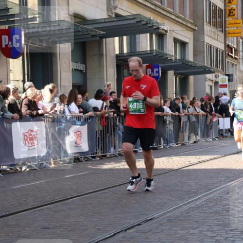 13.09.2026 - 21. swb-Marathon Bremen Strokosch-Dieckow http://msf.ph/oto/10322376 13.09.2026 13:18:35 Ziel 307, 2007, 4120, 4916, 5277, 5867, 6310, 6787, 7104, 7154, 7163, 7602, 7647, 7686, 7791, 8743, 9327, 9512, 9833, 13184, 465, 1146, 1419, 2055, 2324, 2948, 3631, 4413, 4642, 5307, 5460, 6293, 6294, 6818, 7245, 7491, 7731, 7954, 8404, 8540, 8872, 9019, 9275, 9833, 13150 meine-sportfotos.de