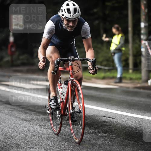 13.09.2026 - Stadtparktriathlon H.Heesch http://msf.ph/oto/10322380 13.09.2026 11:59:28 Radfahren 830, 902, 957, 1035, 1066 meine-sportfotos.de