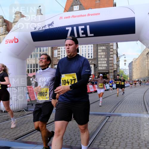 13.09.2026 - 21. swb-Marathon Bremen Tim E. http://msf.ph/oto/10322390 13.09.2026 10:59:19 Ziel 10254, 10383, 10415, 10427, 10477, 10668, 10787, 10794, 10843, 11034, 11267, 11278, 11602, 11913, 12015, 12127, 12130, 12131, 12176, 12200, 12271, 12297, 12414 meine-sportfotos.de