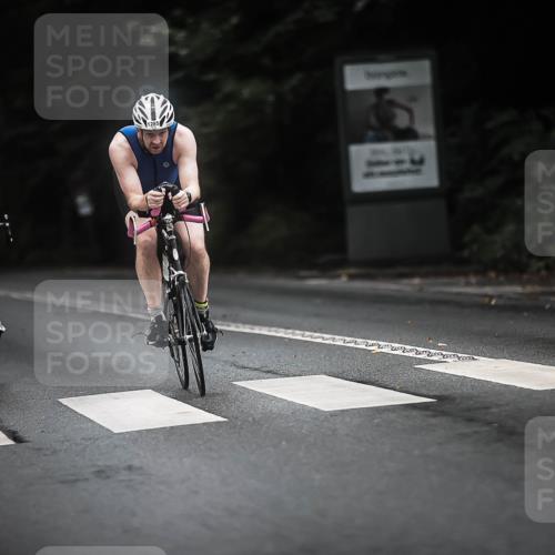 13.09.2026 - Stadtparktriathlon H.Heesch http://msf.ph/oto/10322403 13.09.2026 13:08:16 Radfahren 1228, 1282, 1285, 1307, 1330, 1422 meine-sportfotos.de