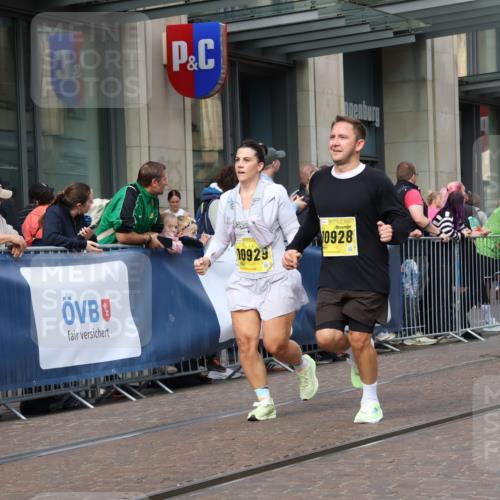 13.09.2026 - 21. swb-Marathon Bremen Strokosch-Dieckow http://msf.ph/oto/10322421 13.09.2026 10:59:34 Ziel 10175, 10236, 10355, 10669, 10691, 10867, 10928, 10929, 11054, 11056, 11071, 11089, 11158, 11159, 11160, 11194, 11250, 11259, 11419, 11427, 11445, 11453, 11501, 11528, 11637, 11803, 11879, 11904, 12123, 12138, 12238, 12239, 12242, 12243, 12274, 12388, 12480, 10147, 10377, 10492, 10745, 10922, 11086, 11125, 11151, 11207, 11301, 11302, 11500, 11519, 11594, 11873, 12267, 12295, 12481, 12537, 12541 meine-sportfotos.de