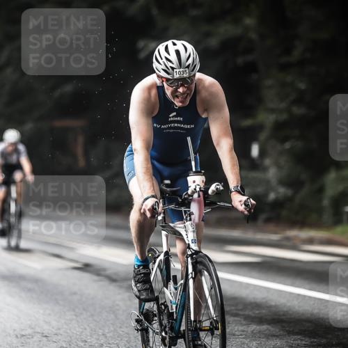 13.09.2026 - Stadtparktriathlon H.Heesch http://msf.ph/oto/10322422 13.09.2026 11:59:31 Radfahren 830, 851, 902, 957, 971, 1035, 1066 meine-sportfotos.de