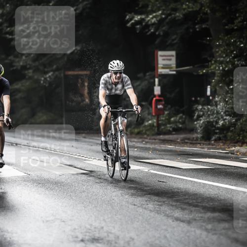 13.09.2026 - Stadtparktriathlon H.Heesch http://msf.ph/oto/10322428 13.09.2026 11:59:32 Radfahren 830, 851, 902, 957, 971, 1035, 1066 meine-sportfotos.de