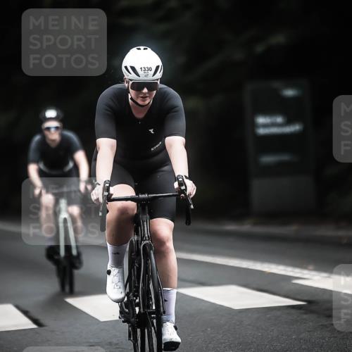 13.09.2026 - Stadtparktriathlon H.Heesch http://msf.ph/oto/10322445 13.09.2026 13:08:21 Radfahren 1228, 1285, 1330, 1412 meine-sportfotos.de