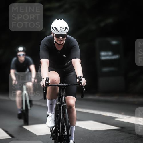 13.09.2026 - Stadtparktriathlon H.Heesch http://msf.ph/oto/10322454 13.09.2026 13:08:21 Radfahren 1228, 1285, 1330, 1412 meine-sportfotos.de