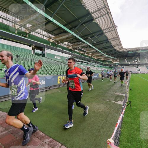 13.09.2026 - 21. swb-Marathon Bremen Michael Burmester http://msf.ph/oto/10322456 13.09.2026 13:23:41 Laufen im Stadion 137, 160, 182, 211, 324, 434, 533, 548, 571, 609, 708, 721, 739, 743, 752, 892, 1157, 1178, 1259, 1273, 1331, 1463, 1471, 1597, 1598, 1657, 1691, 1746, 1788, 1883, 1944, 2095, 2213, 2252, 2286, 2312, 2323, 2433, 2445, 2465, 2475, 2483, 2495, 2503, 2504, 2526, 2571, 2685, 2711, 2768, 2776, 2936, 2968, 3252, 3282, 3288, 3289, 3292, 3312, 3347, 3351, 3364, 3381, 3395, 3423, 3447, 3505, 3530, 3559, 3727, 3770, 3784, 3819, 4020, 4054, 4231, 4406, 4407, 4431, 4466, 4467, 4584 meine-sportfotos.de