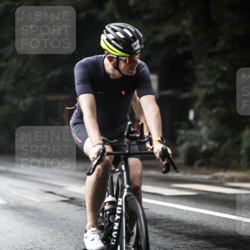 13.09.2026 - Stadtparktriathlon H.Heesch http://msf.ph/oto/10322460 13.09.2026 11:59:33 Radfahren 830, 851, 902, 957, 971, 1035, 1066 meine-sportfotos.de
