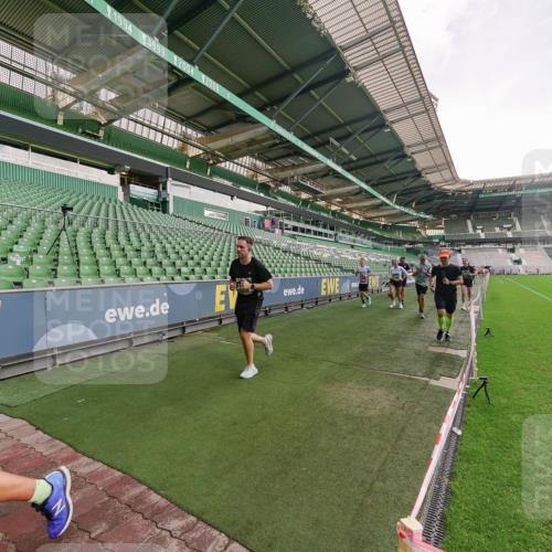 13.09.2026 - 21. swb-Marathon Bremen Michael Burmester http://msf.ph/oto/10322466 13.09.2026 13:23:42 Laufen im Stadion 137, 160, 182, 211, 324, 434, 533, 548, 571, 609, 708, 721, 739, 743, 752, 892, 1157, 1178, 1259, 1273, 1331, 1463, 1471, 1597, 1598, 1657, 1691, 1746, 1788, 1883, 1944, 2095, 2213, 2252, 2286, 2312, 2323, 2433, 2445, 2465, 2475, 2483, 2495, 2503, 2504, 2526, 2571, 2685, 2711, 2768, 2776, 2936, 2968, 3252, 3282, 3288, 3289, 3292, 3298, 3312, 3347, 3351, 3364, 3381, 3395, 3423, 3447, 3505, 3530, 3559, 3727, 3770, 3784, 3819, 4020, 4054, 4231, 4406, 4407, 4431, 4466, 4467, 4584 meine-sportfotos.de