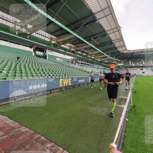 13.09.2026 - 21. swb-Marathon Bremen Michael Burmester http://msf.ph/oto/10322472 13.09.2026 13:23:44 Laufen im Stadion 137, 160, 182, 211, 324, 434, 533, 548, 571, 609, 708, 721, 739, 743, 752, 892, 1157, 1178, 1259, 1273, 1331, 1463, 1471, 1597, 1598, 1657, 1691, 1746, 1788, 1883, 1944, 2095, 2213, 2252, 2286, 2312, 2323, 2433, 2445, 2465, 2475, 2483, 2495, 2503, 2504, 2526, 2571, 2711, 2768, 2776, 2936, 2968, 3252, 3282, 3288, 3289, 3292, 3298, 3312, 3347, 3351, 3364, 3381, 3395, 3423, 3447, 3505, 3530, 3559, 3727, 3770, 3784, 3819, 4020, 4054, 4231, 4406, 4407, 4431, 4466, 4467, 4584 meine-sportfotos.de