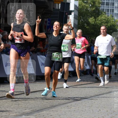 13.09.2026 - 21. swb-Marathon Bremen Strokosch-Dieckow http://msf.ph/oto/10322483 13.09.2026 13:31:09 Ziel 244, 800, 834, 1189, 1533, 1771, 1841, 1926, 1941, 2369, 2452, 2723, 2985, 3360, 4251, 4920, 5600, 5681, 5802, 5822, 5900, 6307, 6343, 6523, 7012, 7760, 8543, 8616, 9290, 9507, 9653, 9692, 9699, 9767, 9962, 9976, 13090, 13152, 13215, 217, 1398, 1627, 2244, 2602, 3343, 3392, 3396, 3762, 4477, 5375, 5673, 5720, 5765, 5979, 6619, 6968, 7001, 7296, 7812, 8035, 8097, 8339, 8342, 8726, 9147, 9337, 9822, 13066 meine-sportfotos.de