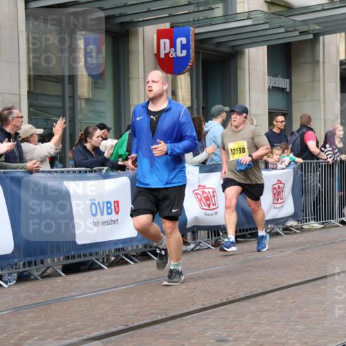13.09.2026 - 21. swb-Marathon Bremen Strokosch-Dieckow http://msf.ph/oto/10322507 13.09.2026 10:59:36 Ziel 10175, 10236, 10355, 10669, 10691, 10758, 10867, 10928, 10929, 11054, 11056, 11071, 11089, 11158, 11159, 11160, 11194, 11250, 11259, 11419, 11427, 11445, 11453, 11501, 11524, 11525, 11528, 11637, 11803, 11879, 11904, 12123, 12138, 12238, 12239, 12242, 12243, 12274, 12388, 12480, 10147, 10377, 10492, 10745, 10922, 11151, 11207, 11500, 11519, 11594, 11873, 12267, 12295, 12481, 12537, 12541 meine-sportfotos.de
