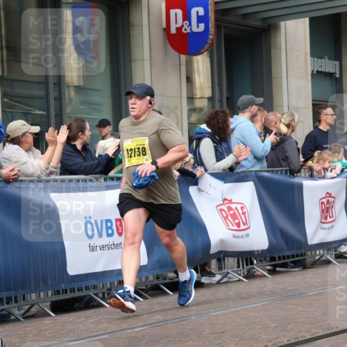 13.09.2026 - 21. swb-Marathon Bremen Strokosch-Dieckow http://msf.ph/oto/10322541 13.09.2026 10:59:36 Ziel 10175, 10236, 10355, 10669, 10691, 10758, 10867, 10928, 10929, 11054, 11056, 11071, 11089, 11158, 11159, 11160, 11194, 11250, 11259, 11419, 11427, 11445, 11453, 11501, 11524, 11525, 11528, 11637, 11803, 11879, 11904, 12123, 12138, 12238, 12239, 12242, 12243, 12274, 12388, 12480, 10147, 10377, 10492, 10745, 10922, 11151, 11207, 11500, 11519, 11594, 11873, 12267, 12295, 12481, 12537, 12541 meine-sportfotos.de