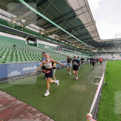 13.09.2026 - 21. swb-Marathon Bremen Michael Burmester http://msf.ph/oto/10322545 13.09.2026 13:23:49 Laufen im Stadion 137, 160, 182, 211, 324, 434, 533, 548, 571, 609, 708, 721, 723, 739, 743, 752, 892, 1157, 1178, 1259, 1273, 1331, 1463, 1471, 1597, 1598, 1691, 1746, 1788, 1883, 1944, 2095, 2211, 2213, 2252, 2286, 2312, 2323, 2433, 2445, 2465, 2475, 2483, 2495, 2503, 2504, 2526, 2571, 2768, 2776, 2936, 2968, 3252, 3282, 3288, 3289, 3292, 3298, 3312, 3347, 3364, 3381, 3395, 3423, 3447, 3505, 3530, 3559, 3727, 3770, 3819, 4020, 4054, 4231, 4406, 4407, 4431, 4466, 4467, 4584 meine-sportfotos.de