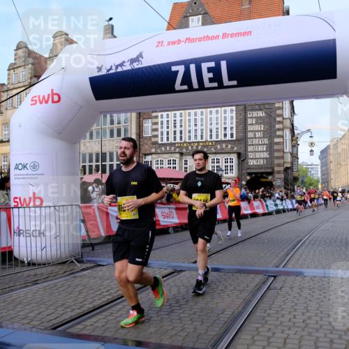 13.09.2026 - 21. swb-Marathon Bremen Tim E. http://msf.ph/oto/10322569 13.09.2026 10:59:23 Ziel 10383, 10415, 10427, 10477, 10668, 10787, 10843, 11034, 11086, 11125, 11267, 11278, 11301, 11302, 11602, 11913, 12015, 12118, 12127, 12130, 12131, 12200, 12271, 12297 meine-sportfotos.de