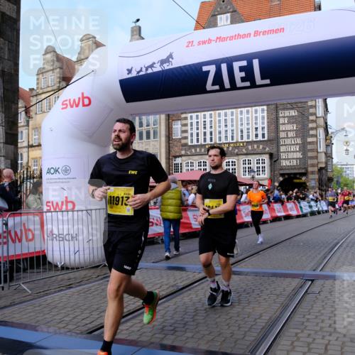13.09.2026 - 21. swb-Marathon Bremen Tim E. http://msf.ph/oto/10322598 13.09.2026 10:59:24 Ziel 10383, 10415, 10427, 10477, 10668, 10787, 10843, 11034, 11086, 11125, 11267, 11278, 11301, 11302, 11602, 11913, 12015, 12118, 12127, 12131, 12200, 12271, 12297, 12541 meine-sportfotos.de