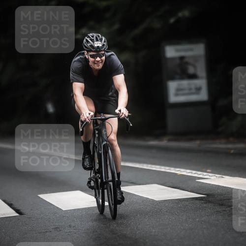 13.09.2026 - Stadtparktriathlon H.Heesch http://msf.ph/oto/10322634 13.09.2026 13:08:40 Radfahren 1212, 1214, 1237, 1239, 1294, 1376 meine-sportfotos.de