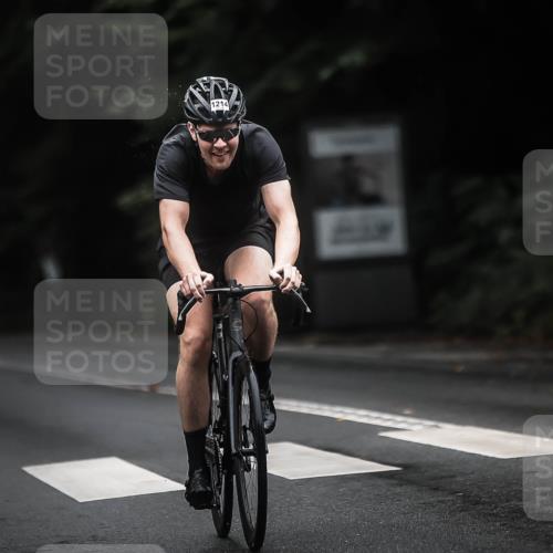 13.09.2026 - Stadtparktriathlon H.Heesch http://msf.ph/oto/10322649 13.09.2026 13:08:41 Radfahren 1212, 1214, 1237, 1239, 1294, 1376 meine-sportfotos.de