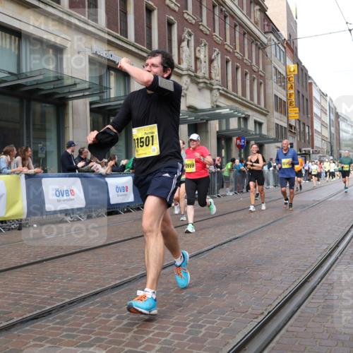 13.09.2026 - 21. swb-Marathon Bremen Strokosch-Dieckow http://msf.ph/oto/10322663 13.09.2026 10:59:39 Ziel 10175, 10236, 10355, 10669, 10691, 10758, 10867, 11054, 11056, 11071, 11089, 11158, 11159, 11160, 11194, 11250, 11259, 11427, 11445, 11453, 11524, 11525, 11528, 11587, 11588, 11589, 11637, 11803, 11879, 11904, 11907, 12123, 12138, 12238, 12239, 12242, 12243, 12274, 12388, 12480, 10147, 10355, 10377, 10669, 10745, 10922, 10928, 10929, 11151, 11194, 11207, 11419, 11501, 11519, 11594, 11873, 12138, 12267, 12295, 12481, 12537 meine-sportfotos.de