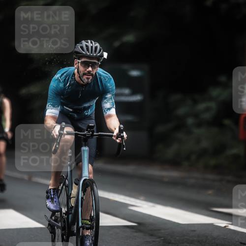 13.09.2026 - Stadtparktriathlon H.Heesch http://msf.ph/oto/10322682 13.09.2026 13:08:49 Radfahren 1162, 1298, 1370 meine-sportfotos.de