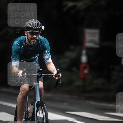 13.09.2026 - Stadtparktriathlon H.Heesch http://msf.ph/oto/10322693 13.09.2026 13:08:49 Radfahren 1162, 1298, 1370 meine-sportfotos.de