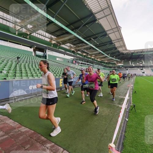 13.09.2026 - 21. swb-Marathon Bremen Michael Burmester http://msf.ph/oto/10322705 13.09.2026 13:24:05 Laufen im Stadion 137, 160, 182, 294, 324, 434, 533, 548, 609, 708, 721, 723, 739, 743, 752, 892, 1178, 1273, 1331, 1463, 1471, 1491, 1597, 1598, 1691, 1746, 1788, 1944, 2095, 2211, 2213, 2252, 2267, 2286, 2312, 2323, 2433, 2445, 2465, 2475, 2483, 2495, 2497, 2503, 2526, 2554, 2571, 2644, 2768, 2776, 2936, 2968, 3252, 3282, 3288, 3289, 3292, 3298, 3306, 3312, 3347, 3364, 3381, 3395, 3423, 3447, 3505, 3530, 3559, 3727, 3770, 3819, 4054, 4231, 4406, 4407, 4466, 4467 meine-sportfotos.de
