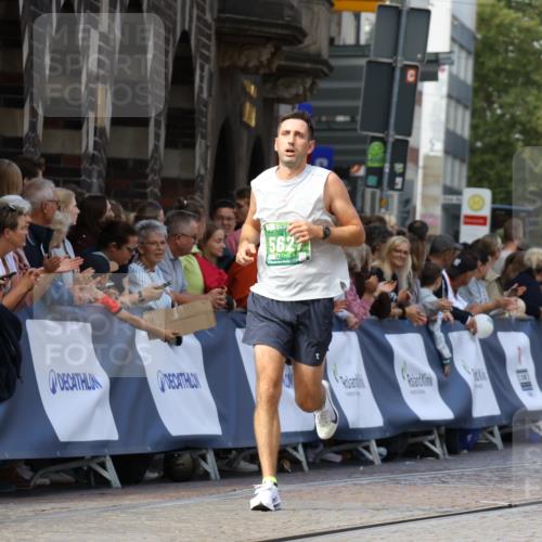 13.09.2026 - 21. swb-Marathon Bremen Strokosch-Dieckow http://msf.ph/oto/10322738 13.09.2026 13:09:56 Ziel 195, 4473, 4782, 5111, 6652, 9241, 538, 623, 2020, 4781, 5627, 9817 meine-sportfotos.de