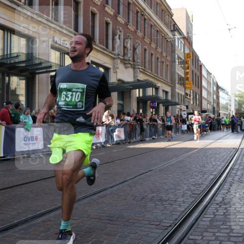 13.09.2026 - 21. swb-Marathon Bremen Strokosch-Dieckow http://msf.ph/oto/10322745 13.09.2026 13:18:47 Ziel 189, 307, 666, 1599, 2007, 2390, 2535, 3508, 4819, 4857, 4916, 5172, 5277, 6137, 6310, 6633, 7154, 7647, 7686, 7791, 9512, 9805, 13184, 465, 2055, 2324, 2948, 3631, 4120, 4413, 4642, 5277, 5867, 6293, 6294, 6787, 6818, 7104, 7163, 7245, 7602, 7731, 8404, 8540, 8743, 8872, 9019, 9275, 9327, 9833 meine-sportfotos.de
