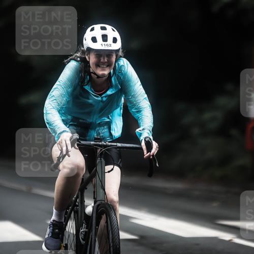 13.09.2026 - Stadtparktriathlon H.Heesch http://msf.ph/oto/10322748 13.09.2026 13:08:53 Radfahren 1162, 1298, 1319, 1370, 1397 meine-sportfotos.de