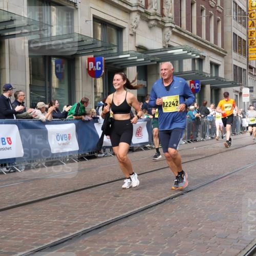 13.09.2026 - 21. swb-Marathon Bremen Strokosch-Dieckow http://msf.ph/oto/10322754 13.09.2026 10:59:41 Ziel 10175, 10236, 10691, 10758, 10867, 11054, 11056, 11071, 11089, 11158, 11159, 11160, 11250, 11259, 11427, 11445, 11453, 11524, 11525, 11528, 11587, 11588, 11589, 11637, 11803, 11879, 11904, 11907, 12123, 12238, 12239, 12242, 12243, 12274, 12388, 12480, 10147, 10355, 10377, 10669, 10745, 10922, 10928, 10929, 11151, 11194, 11207, 11419, 11501, 11519, 11594, 11873, 12138, 12267, 12295, 12481 meine-sportfotos.de