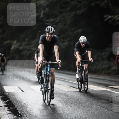 13.09.2026 - Stadtparktriathlon H.Heesch http://msf.ph/oto/10322755 13.09.2026 11:59:52 Radfahren 751, 805, 895, 986, 1026, 1055, 1067 meine-sportfotos.de
