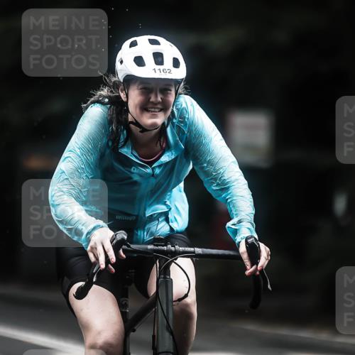 13.09.2026 - Stadtparktriathlon H.Heesch http://msf.ph/oto/10322765 13.09.2026 13:08:53 Radfahren 1162, 1298, 1319, 1370, 1397 meine-sportfotos.de