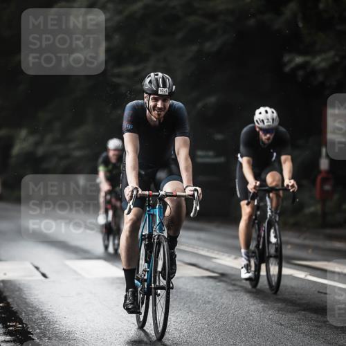 13.09.2026 - Stadtparktriathlon H.Heesch http://msf.ph/oto/10322770 13.09.2026 11:59:52 Radfahren 751, 805, 895, 986, 1026, 1055, 1067 meine-sportfotos.de