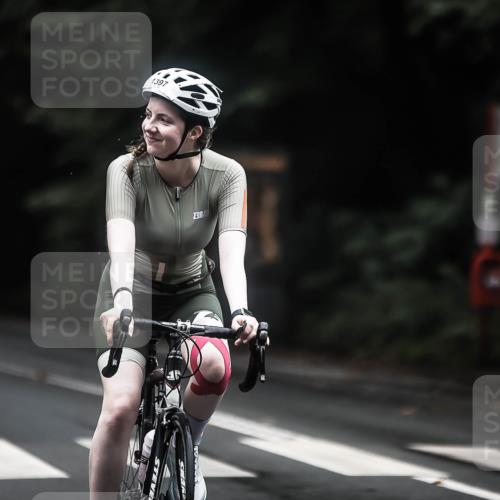 13.09.2026 - Stadtparktriathlon H.Heesch http://msf.ph/oto/10322789 13.09.2026 13:08:58 Radfahren 1162, 1319, 1397 meine-sportfotos.de