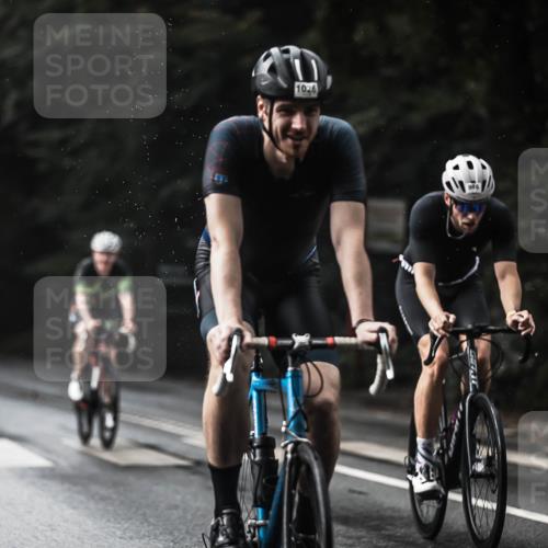 13.09.2026 - Stadtparktriathlon H.Heesch http://msf.ph/oto/10322794 13.09.2026 11:59:53 Radfahren 751, 805, 895, 986, 1011, 1026, 1067 meine-sportfotos.de