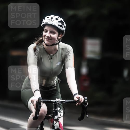 13.09.2026 - Stadtparktriathlon H.Heesch http://msf.ph/oto/10322806 13.09.2026 13:08:58 Radfahren 1162, 1319, 1397 meine-sportfotos.de