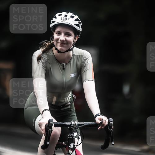 13.09.2026 - Stadtparktriathlon H.Heesch http://msf.ph/oto/10322810 13.09.2026 13:08:58 Radfahren 1162, 1319, 1397 meine-sportfotos.de